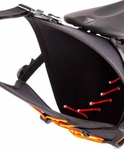 SACOCHE RESTRAP SADDLE BAG 14L + DRY BAG -ÉQUIPEMENTS VELO Boutique de vente 8dqm0t6uteqiwf1v1ujs 00 14l saddle bag10 1024x1024 1