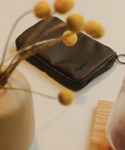 SACOCHE RAPHA RAINPROOF ESSENTIALS CASE NOIR -ÉQUIPEMENTS VELO Boutique de vente capture d ecran 2020 06 10 a 17 14 08