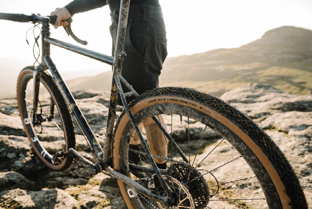 PNEU GOOD YEAR CONNECTOR BLACK/TAN 4 PNEU GOOD YEAR CONNECTOR BLACK/TAN – Image 2