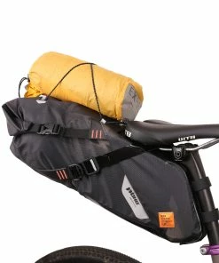 SACOCHE DE SELLE WOHO SADDLE DRY BAG X TOURING CYBERCAMO M -ÉQUIPEMENTS VELO Boutique de vente wohoxtouringsaddlebagdryonbike5 2048x